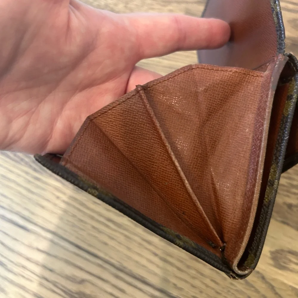 Louis Vuitton Compact Monogram Wallet Brown snap Vintage
